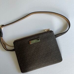 MICHAEL Michael Kors Logo Fanny Pack Size Small